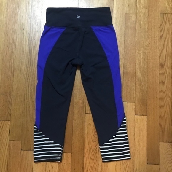 Athleta Blue Stripe High Rise Flow Stripe Chaturanga Capri Crop Leggings - Picture 5 of 11